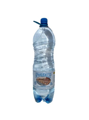 Вода "Кранцвассер" ТМ минеральная, природная средне газированная 2,0 л. с/ручкой ( 1/6 )